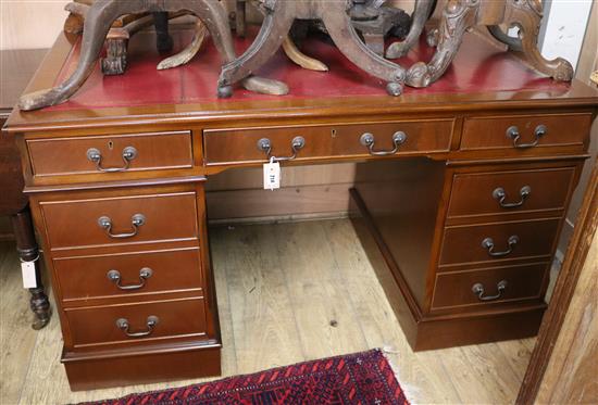 A Georgian style mahogany pedestal desk W.138.5cm